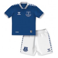 Camisa de Futebol Everton Amadou Onana #8 Equipamento Principal Infantil 2023-24 Manga Curta (+ Calças curtas)